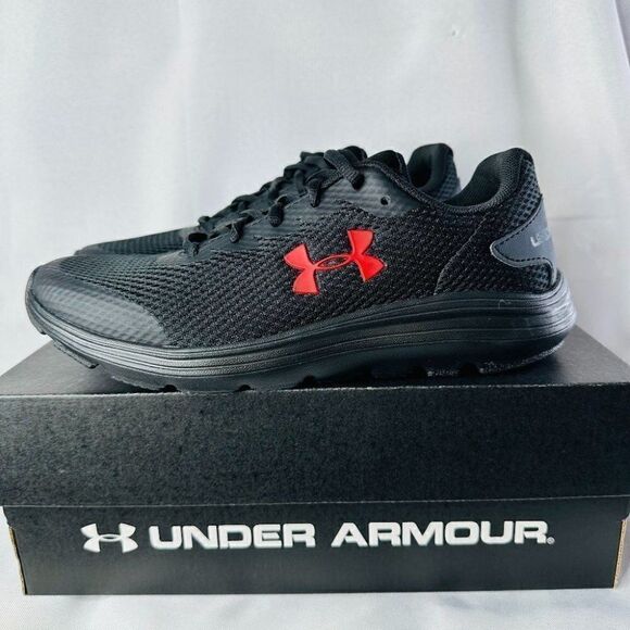 Under Armour Kids GS Surge 2 Black Low Top Lace Up Sneaker Shoes Size US 6Y - Picture 1 of 10
